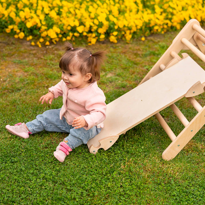 Pikler Triangle with Ramp 1/3 Years