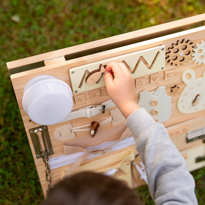 <tc>Happy Board Sensory BusyBoard</tc>