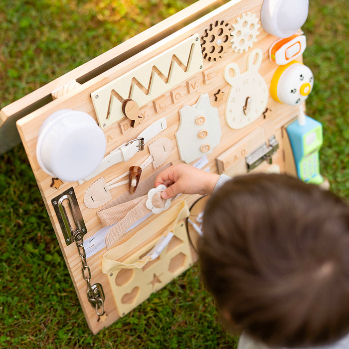 <tc>Happy Board Sensory BusyBoard</tc>