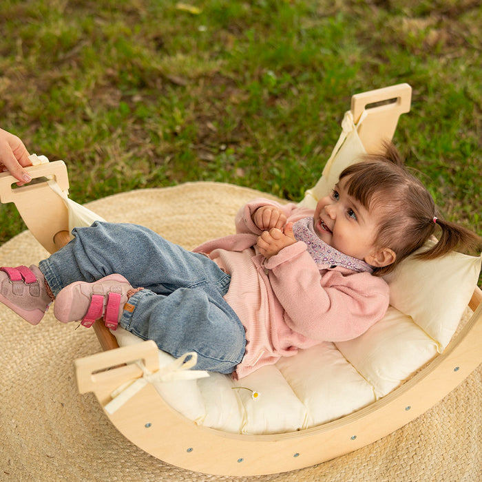 Montessori Wippbogen mit Kissen