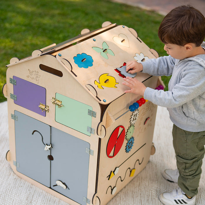 Maxi Montessori Activity House Happy Home