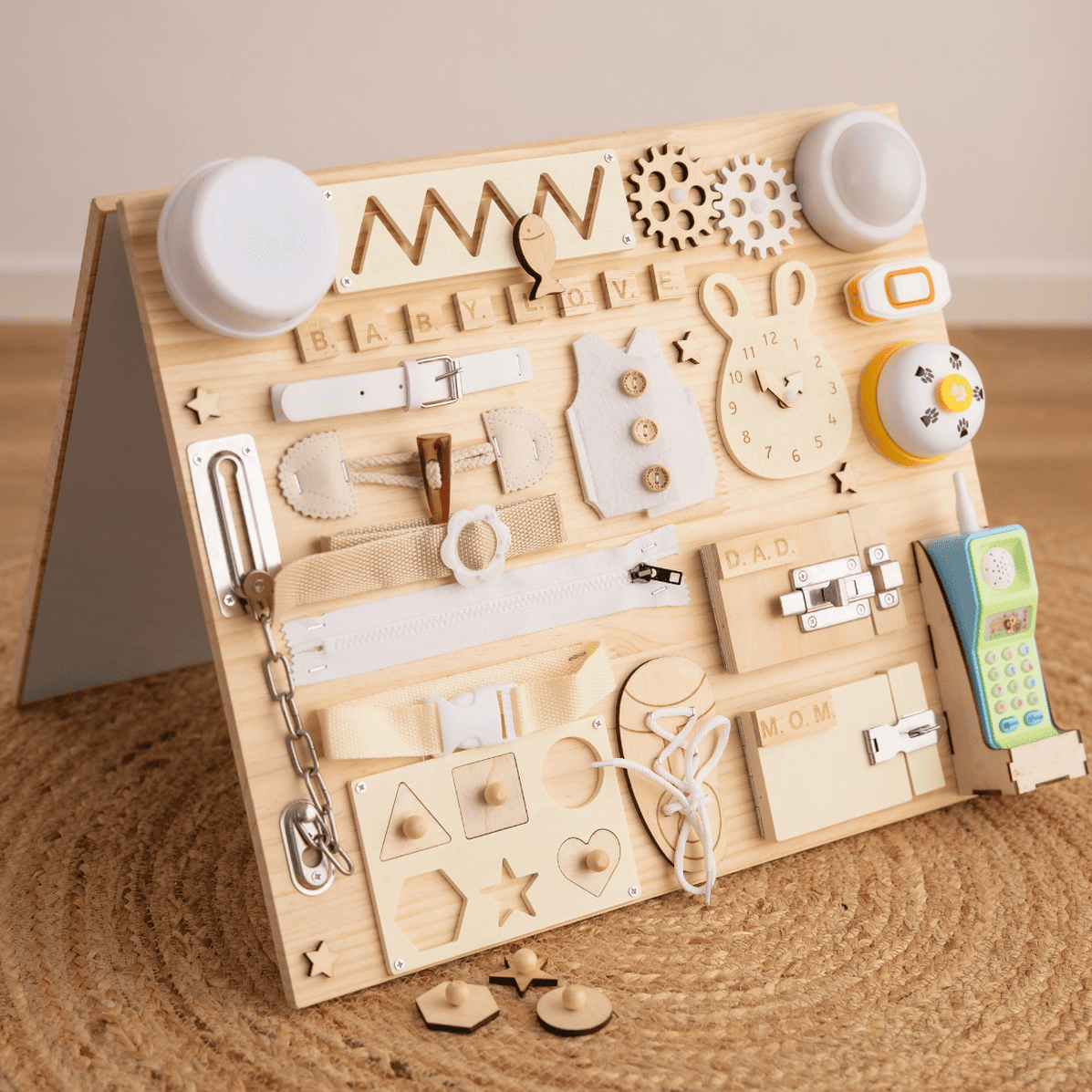 Lovchil Busy Board Montessori in Legno per Bambini da 1 Anno in su con 16 luci LED e 9 interruttori, Giocattolo sensoriale educativo, Giocattolo da Viaggio, Bambini 1, 2, 3 Anni