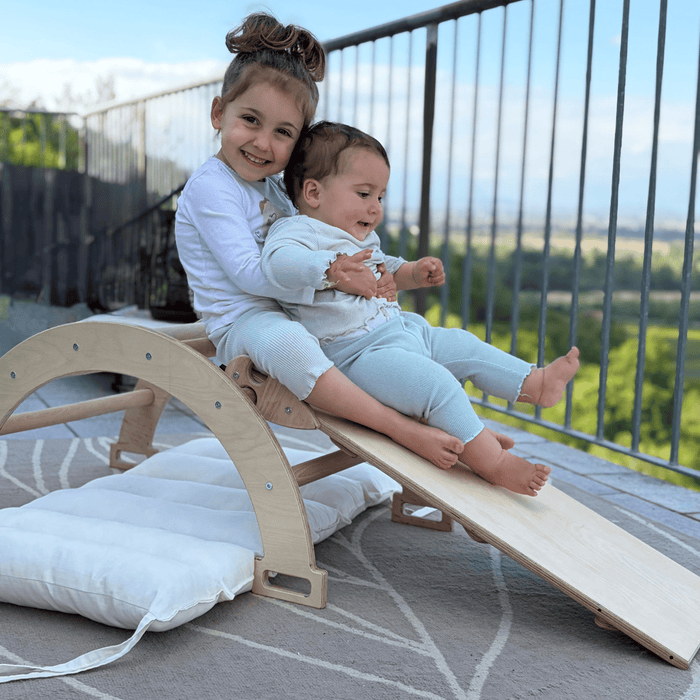 Montessori Wippbogen mit Kissen